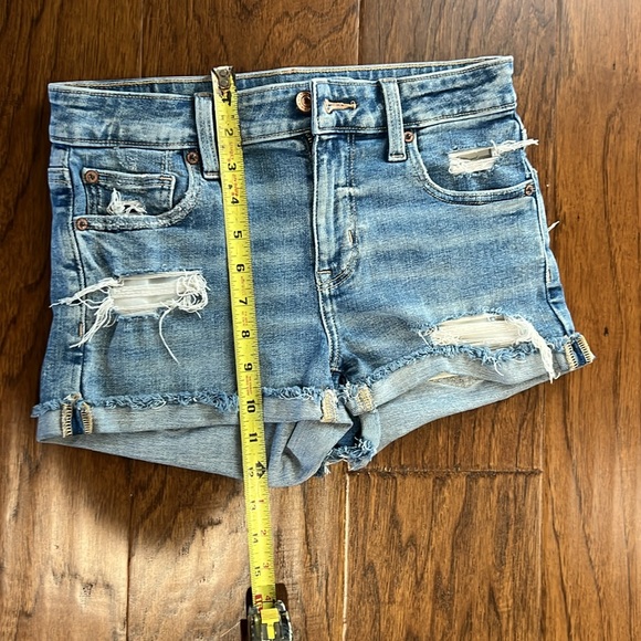 American Eagle Hi-Rise Shortie Size 2 Iced Light Indigo - Picture 4 of 9